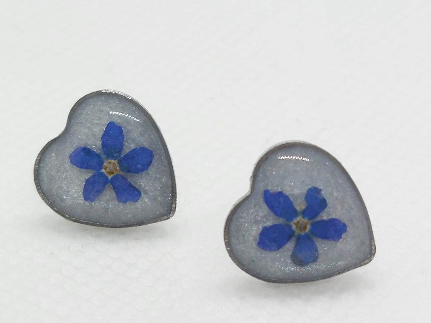 Micro Preserved Forget Me Not Heart Stud Earrings