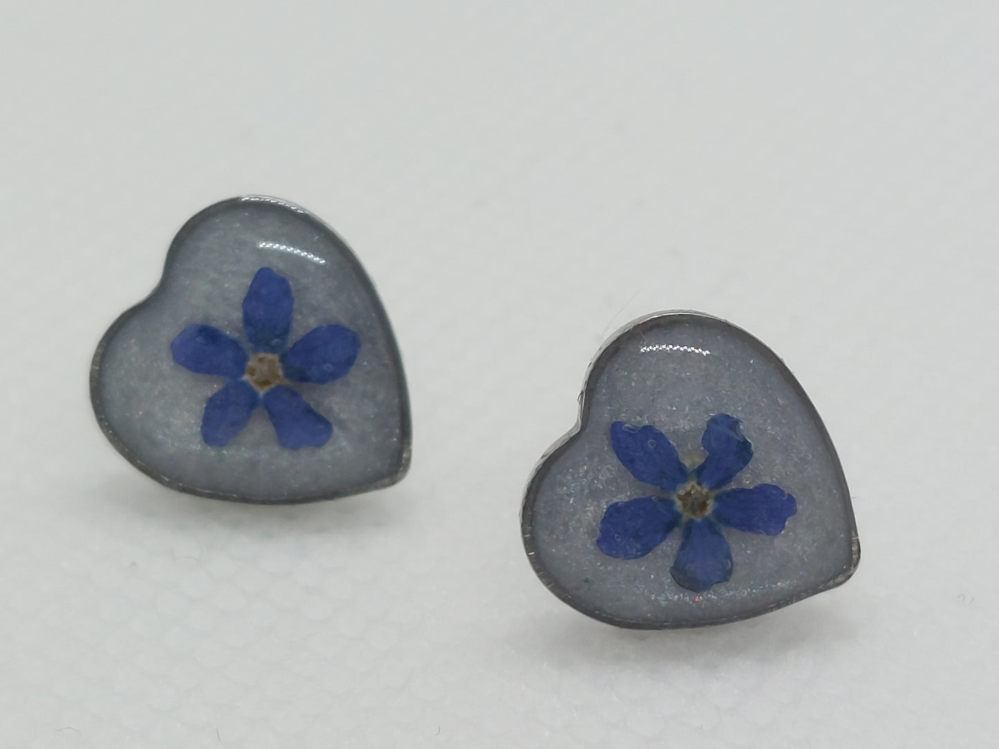 Micro Preserved Forget Me Not Heart Stud Earrings