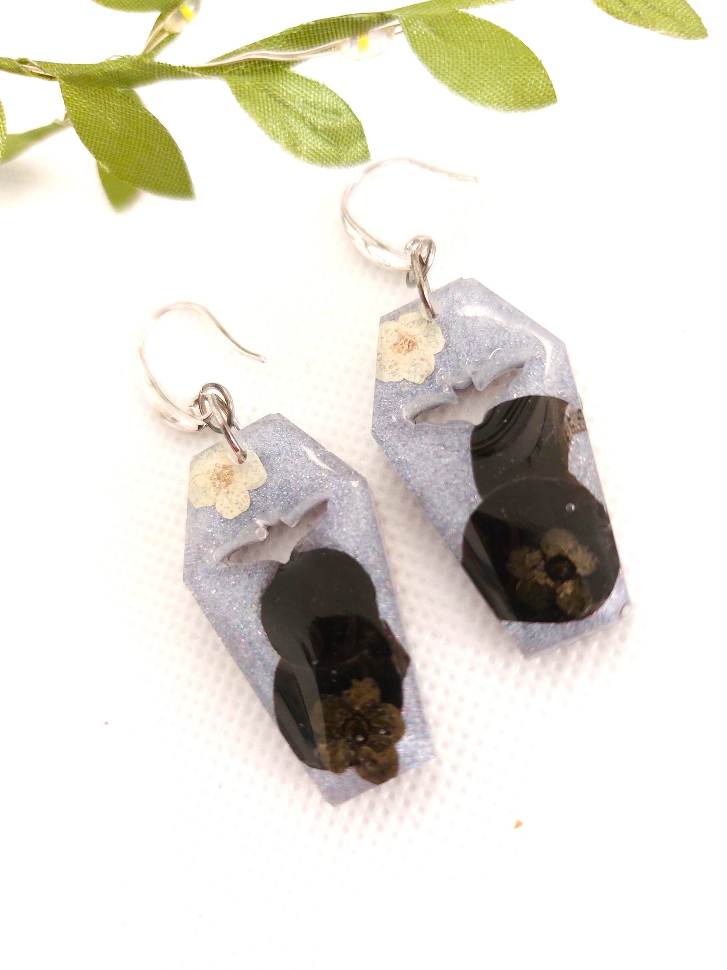 Real Dried Flower Coffin Shaped Dangle Earrings