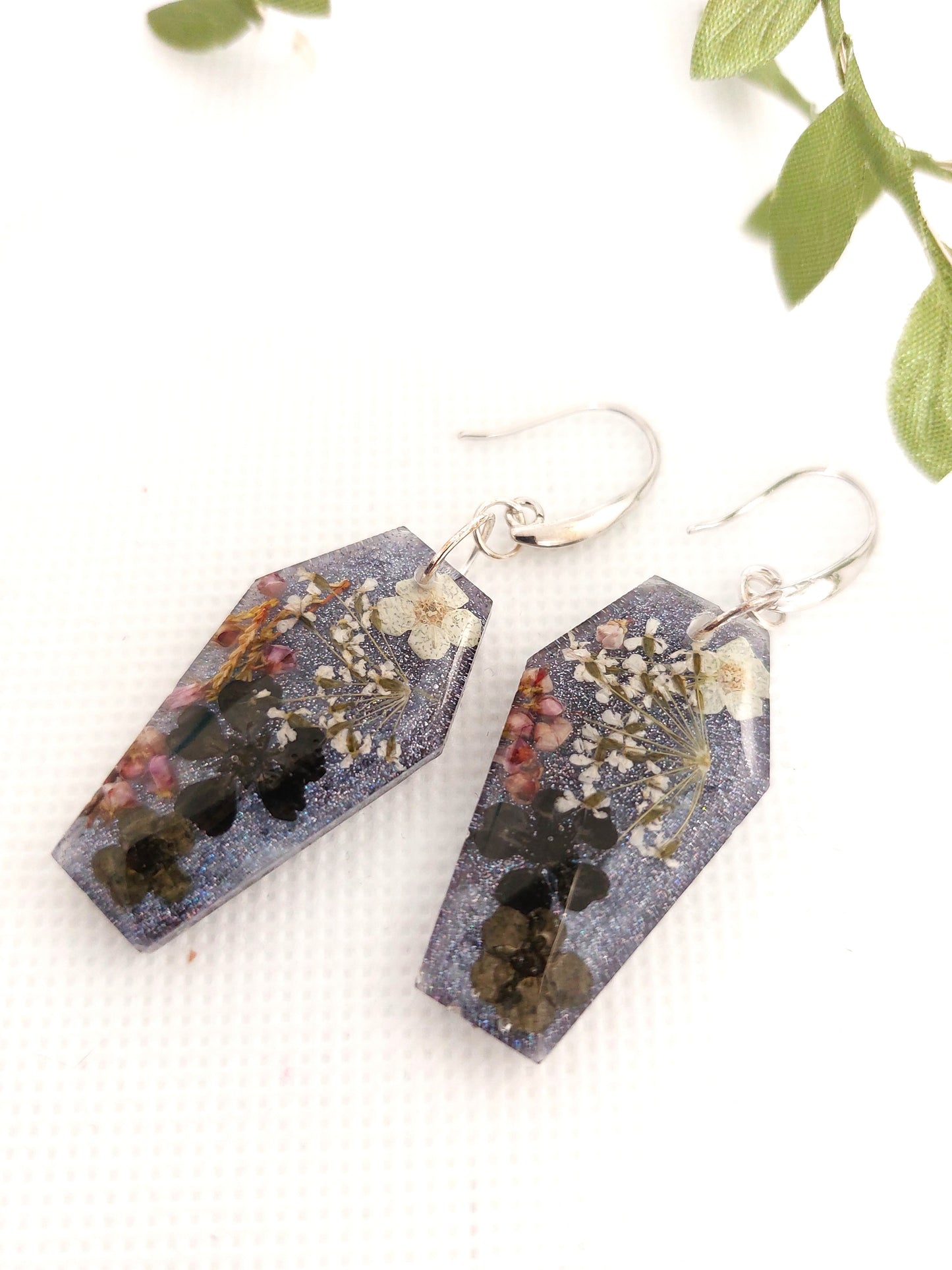 Real Dried Flower Coffin Shaped Dangle Earrings