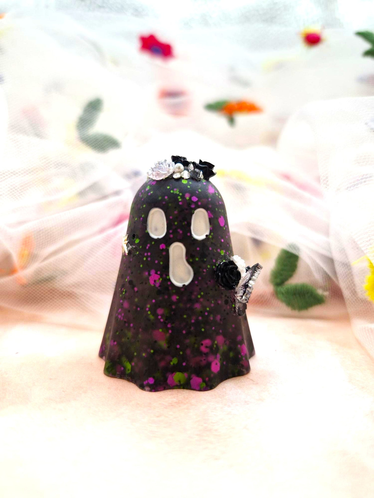 Halloween Resin Glitter Ghostie