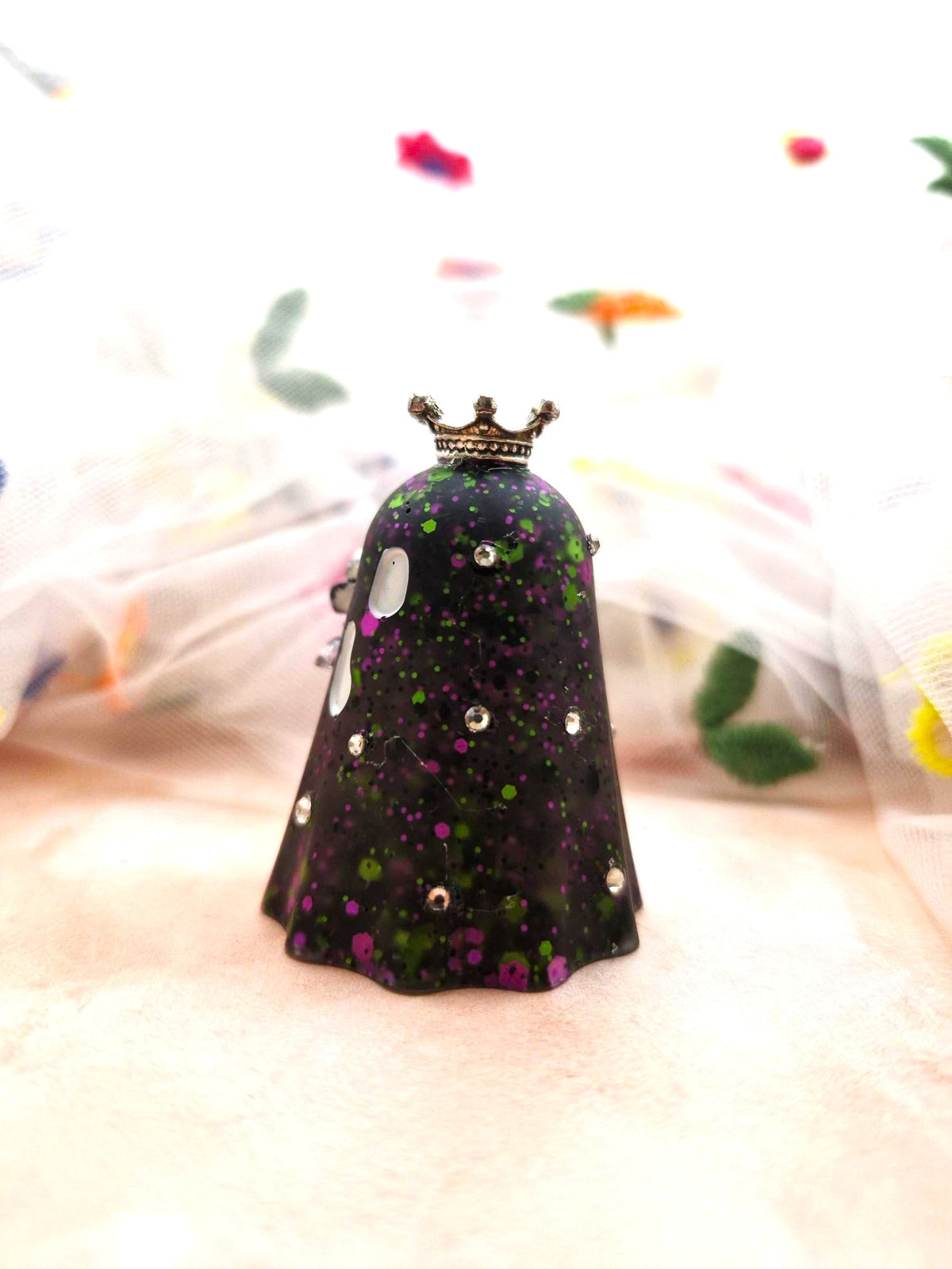 Halloween Black Resin Glitter Ghostie