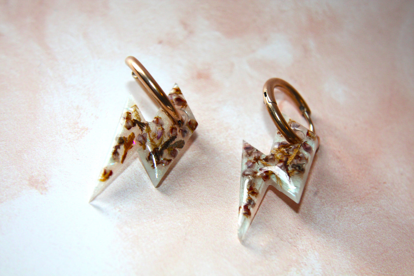 Real Dried Heather Confetti Lightning Gold Hoop Dangle Earrings