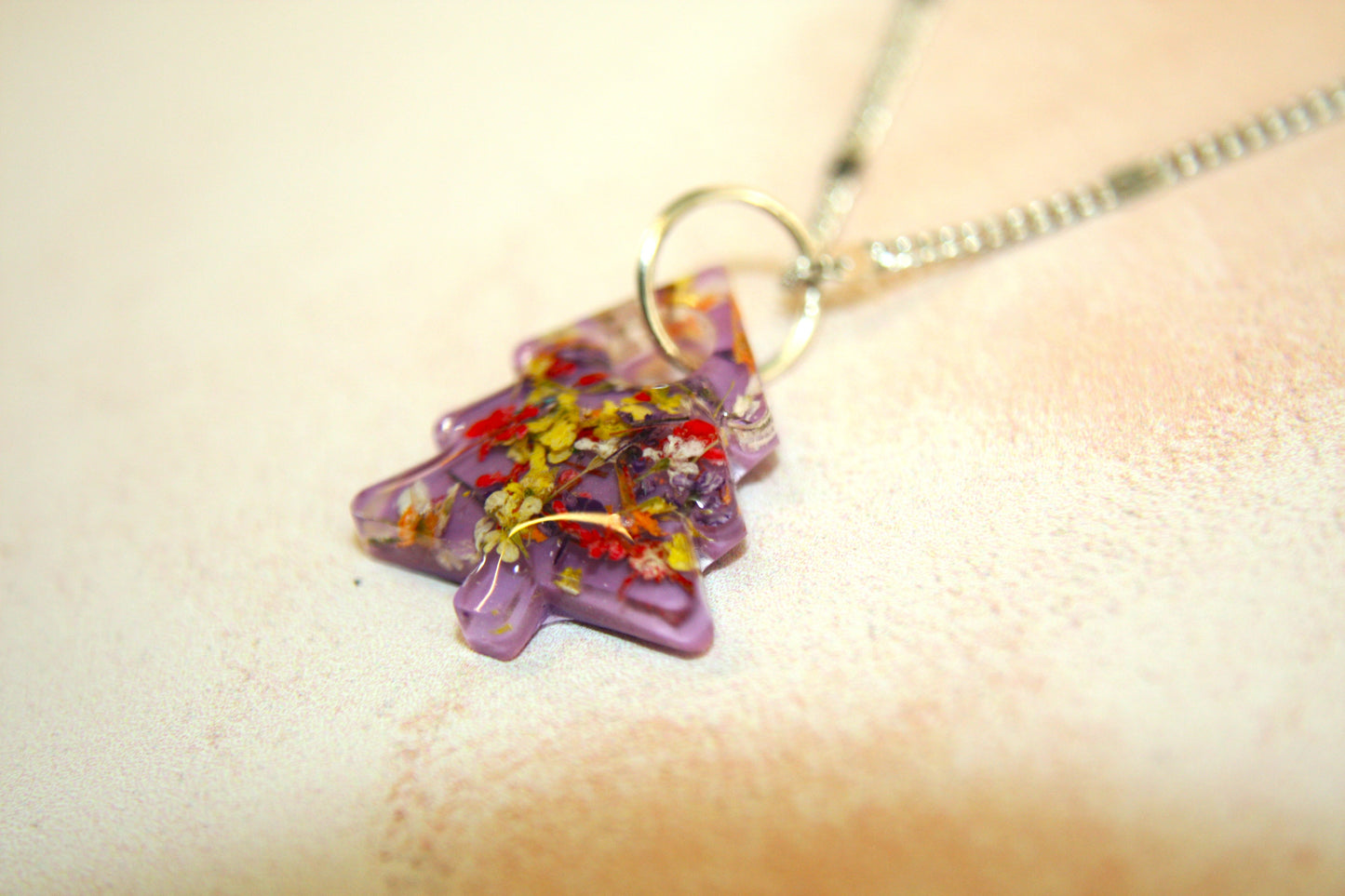 Small Christmas Tree Real Flower Queen Anne Petal Resin Necklace