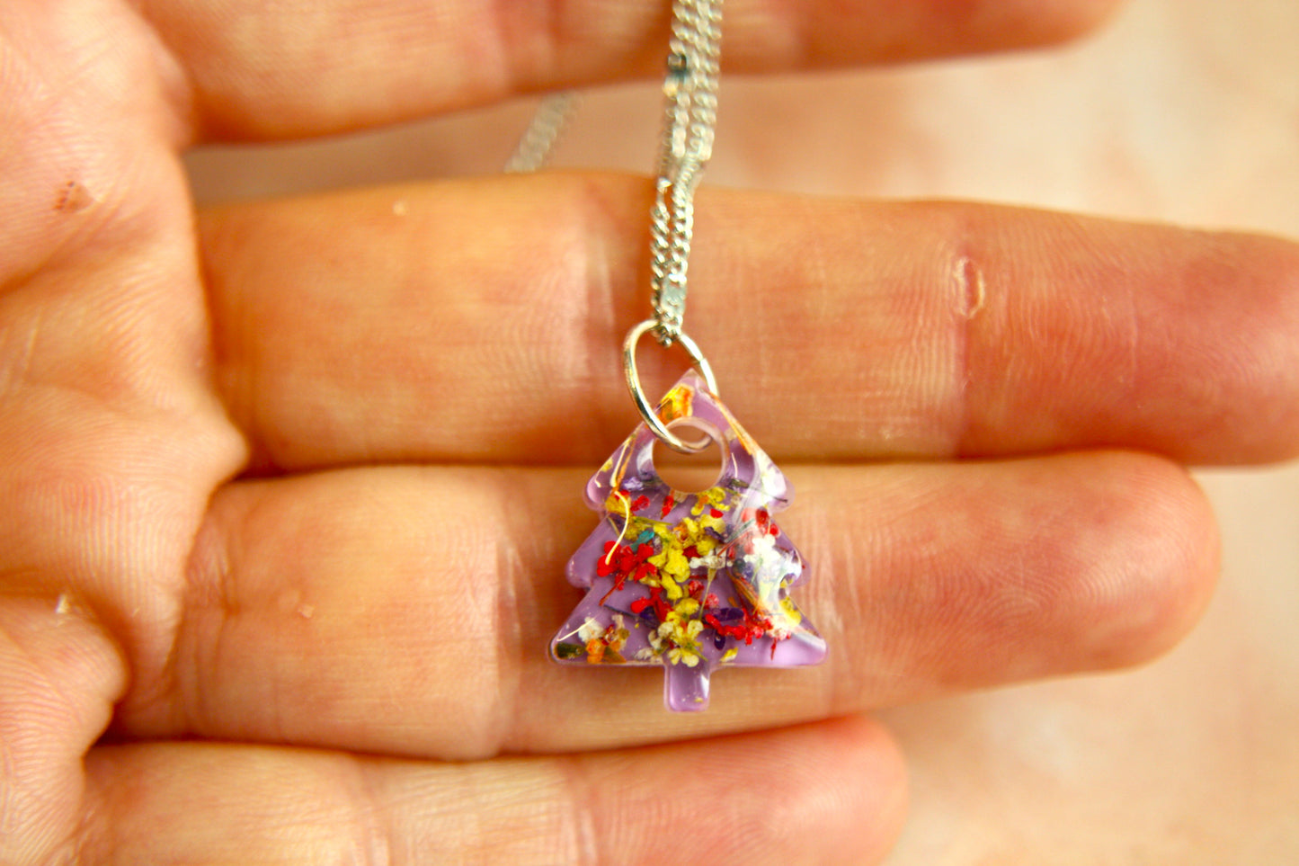 Small Christmas Tree Real Flower Queen Anne Petal Resin Necklace